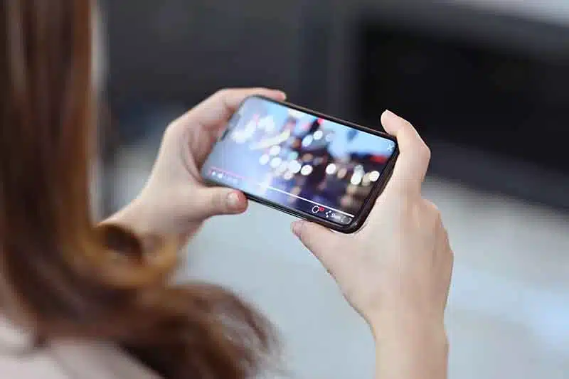 Ver vídeo no telemóvel